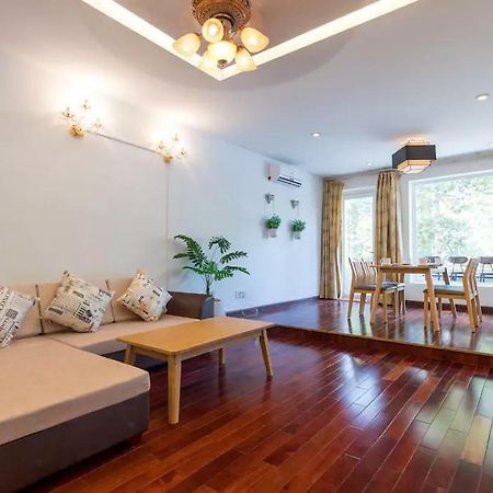 The Wooden Apartments - In The Heart Of Ben Thanh ホーチミン市 エクステリア 写真