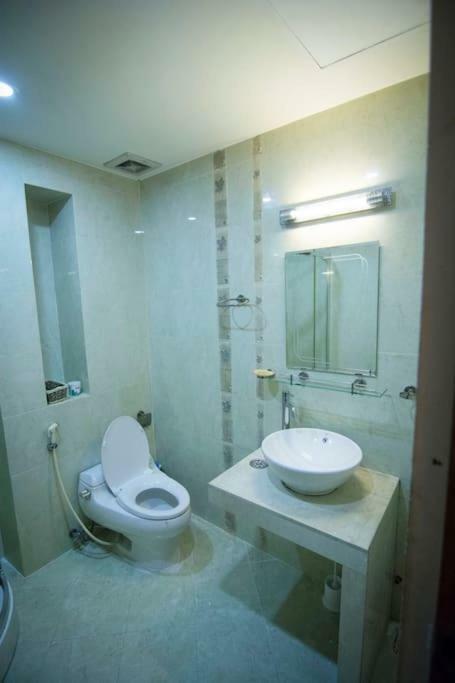 The Wooden Apartments - In The Heart Of Ben Thanh ホーチミン市 エクステリア 写真